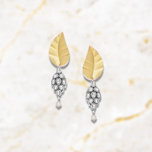 Load image into Gallery viewer, Silver Gold Leafy Drop Earring With Jadau Kundan